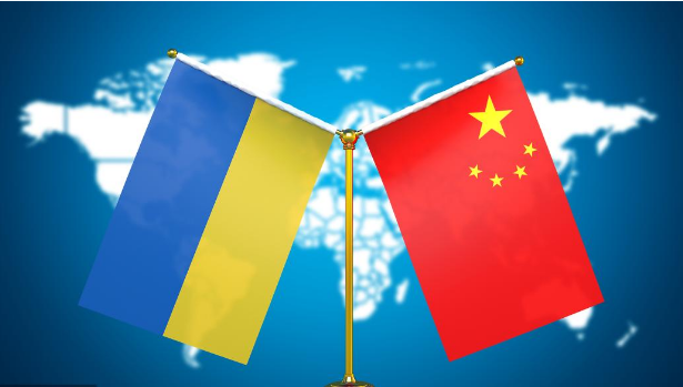 王毅会见乌克兰外长库列巴：不愿看到